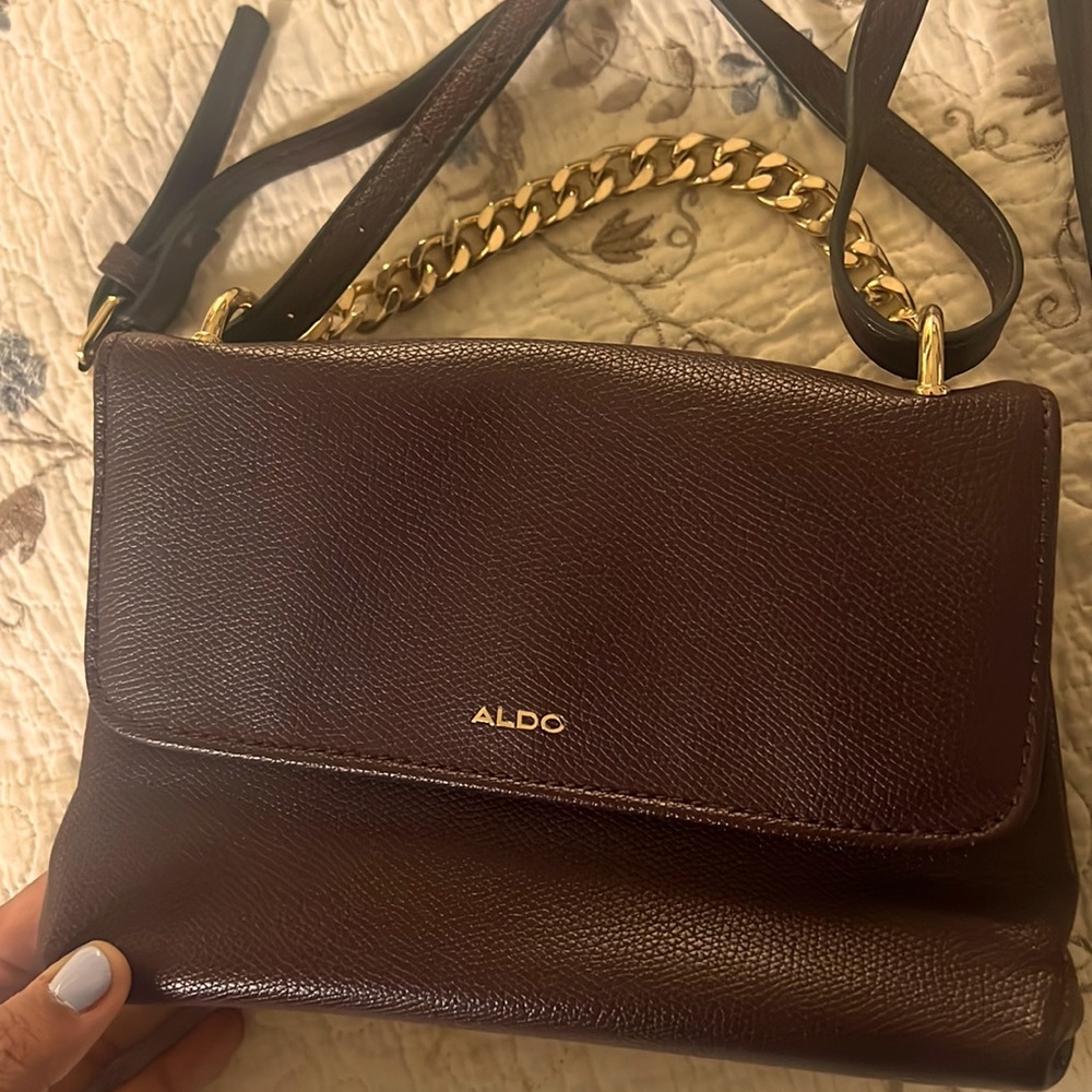 New Aldo bag barely used. Tag still attached.